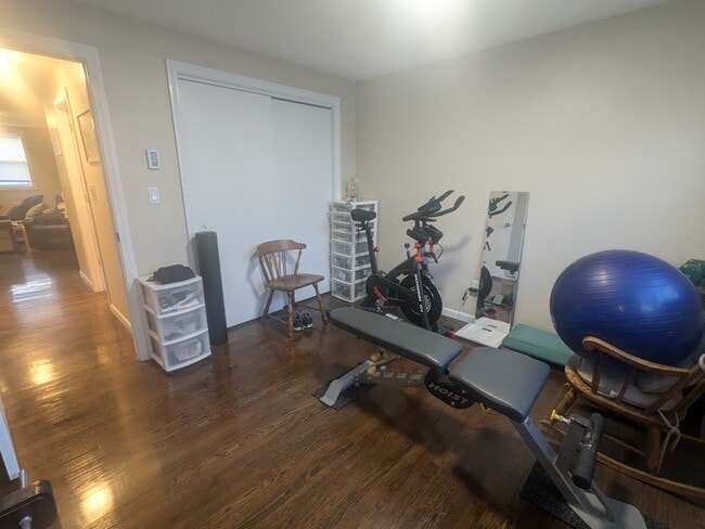 Building Photo - 137 Oakland St