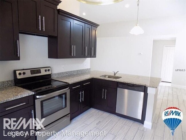 Building Photo - 3 br, 2 bath House - 2369 Roanoke Court