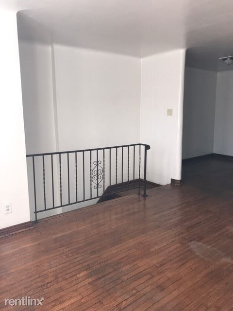 Foto del edificio - 3641 Phillips Pl