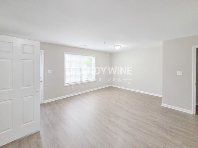 Building Photo - 8594 Webb Rd