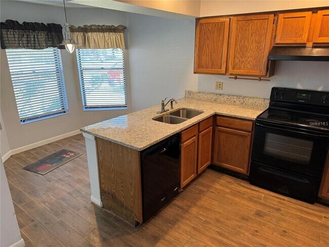 Building Photo - 4618 Suntree Blvd
