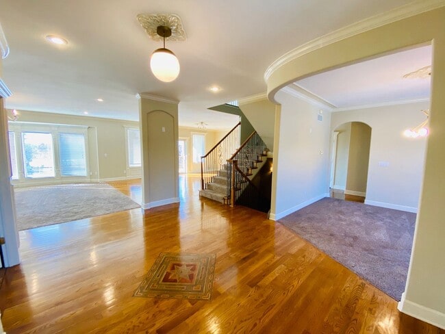 Building Photo - {5183} Spacious Home in White Horse + Thre...