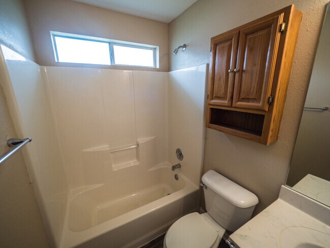 Building Photo - 4701 Silver Leaf Ct