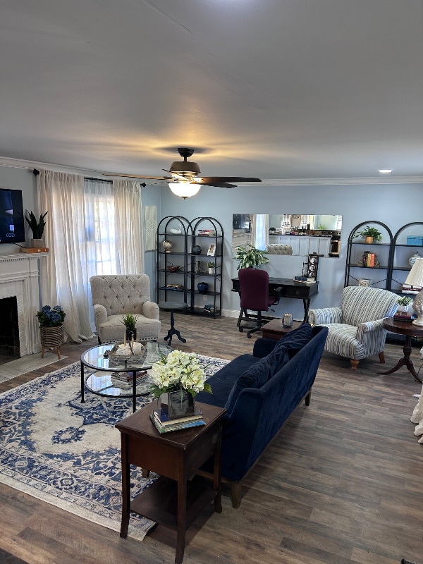 Building Photo - 3202 Whitesburg Dr