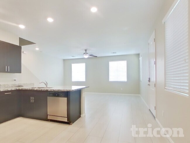 Foto del edificio - 12551 W Hummingbird Terrace