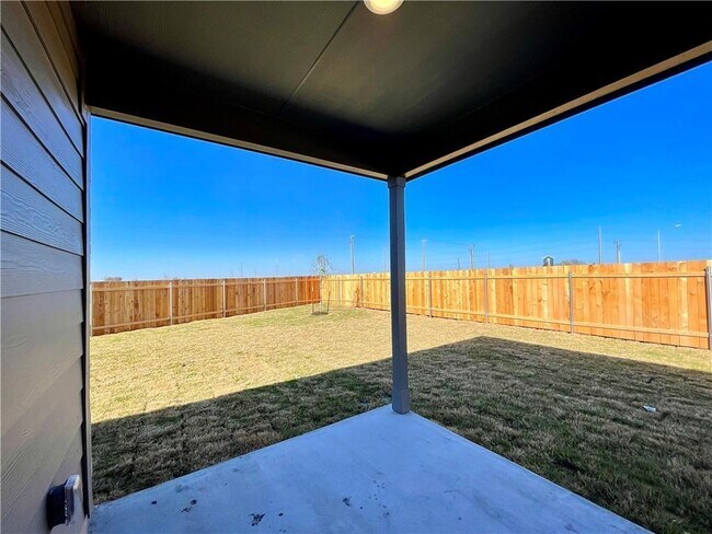 Foto del edificio - 126 Canley Lp