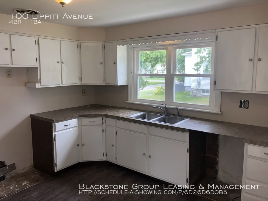 Primary Photo - 100 Lippitt Avenue