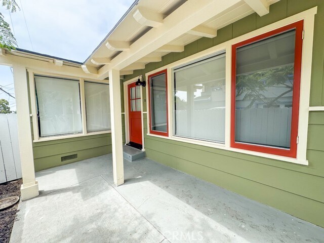 Foto del edificio - 531 Monterey Dr
