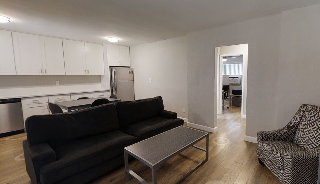 Photo - The Hive On Ellendale USC Student Housing Apartments