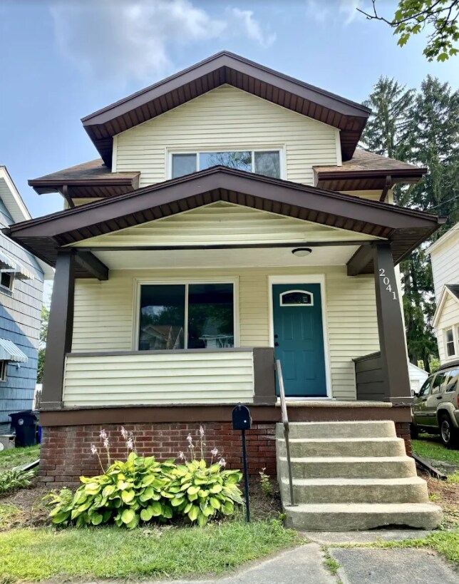 Primary Photo - 2041 Mansfield Rd
