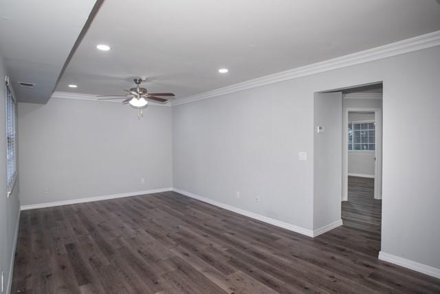Foto del edificio - 125 Lake Pointe Ct