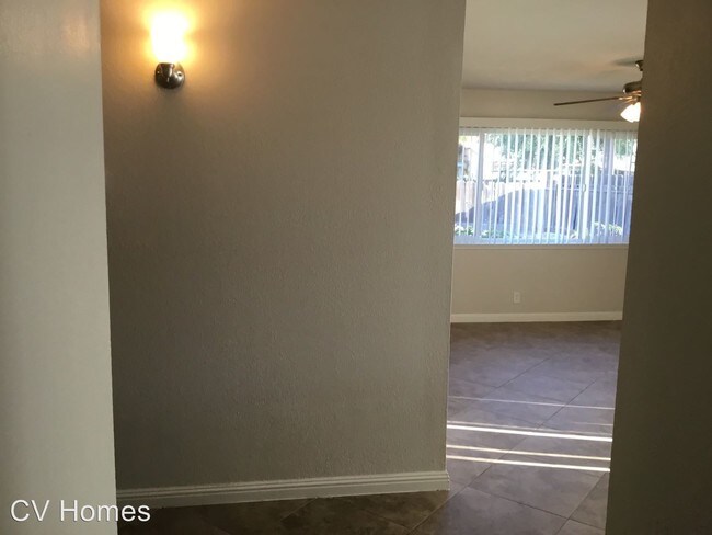 Foto del edificio - 3 br, 1 bath House - 27389 Stanford Ave