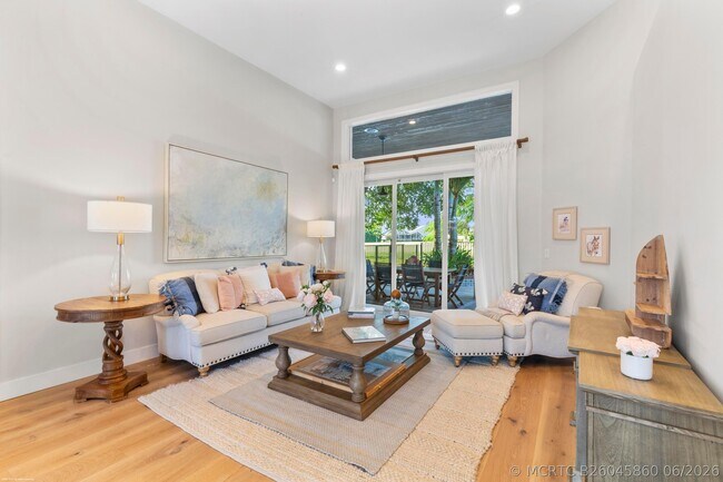 Building Photo - 15611 Milan Ct