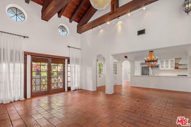 Building Photo - 12310 Laurel Terrace Dr