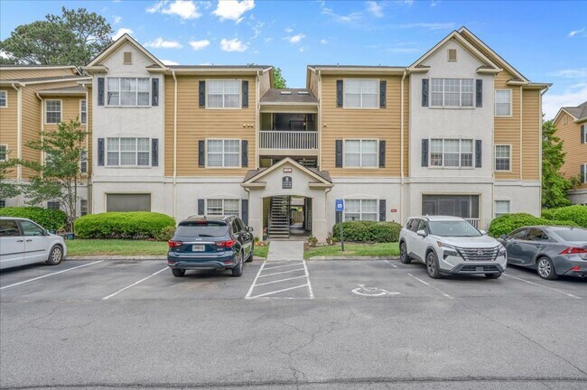 Foto del edificio - Spacious 3BR Condo in Gated White Marsh Island Community | Resort-Style Amenities | Pet-Friendly