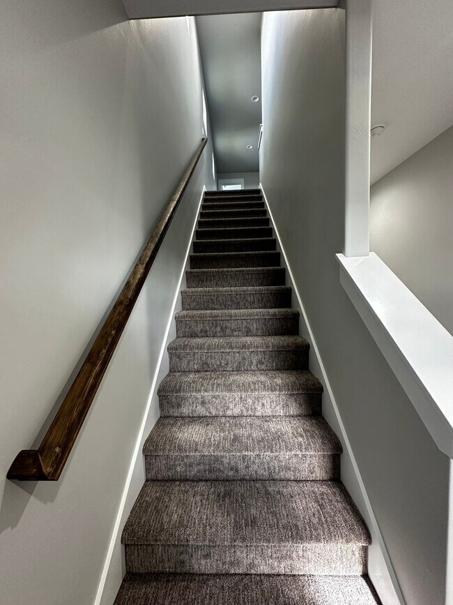 Foto del edificio - Beautiful and New 3 Bedroom Home