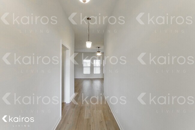 Foto del edificio - 1743 Park Place Dr