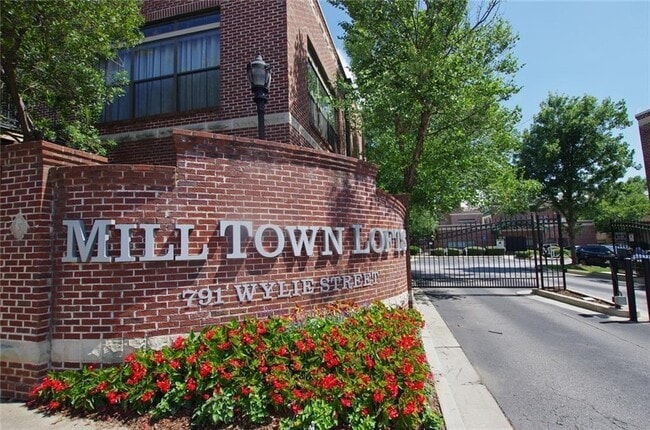 Foto del edificio - 791 Wylie St SE