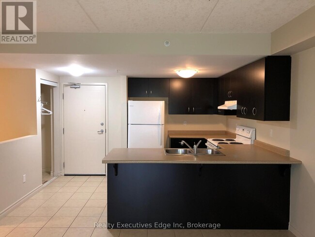 Building Photo - 39 Goodwin Dr
