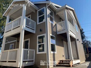 Building Photo - 4123 Hoyt Ave