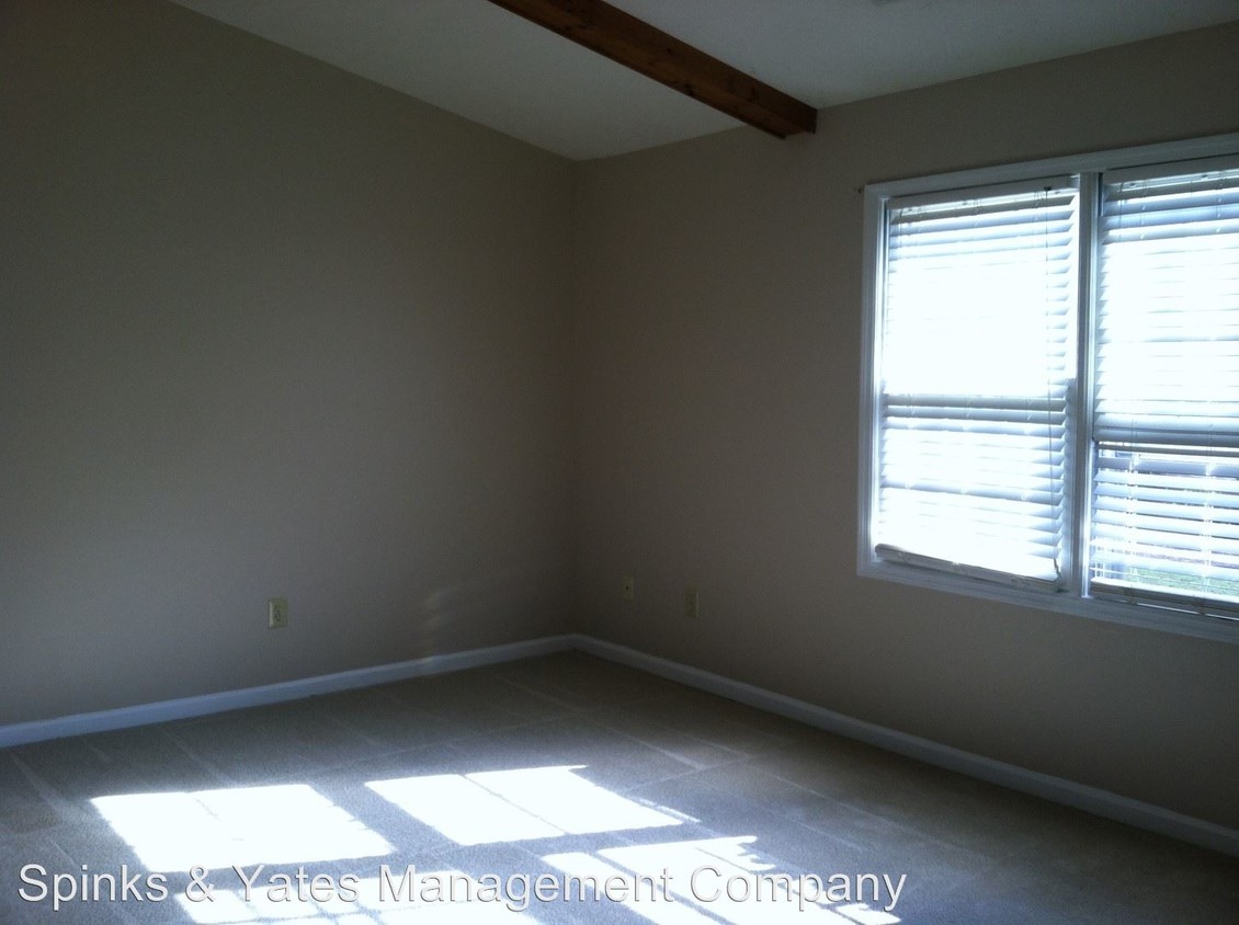 Building Photo - 105 Wynnwood Dr