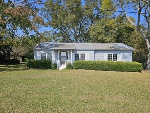 Building Photo - 24 Salem Church Rd