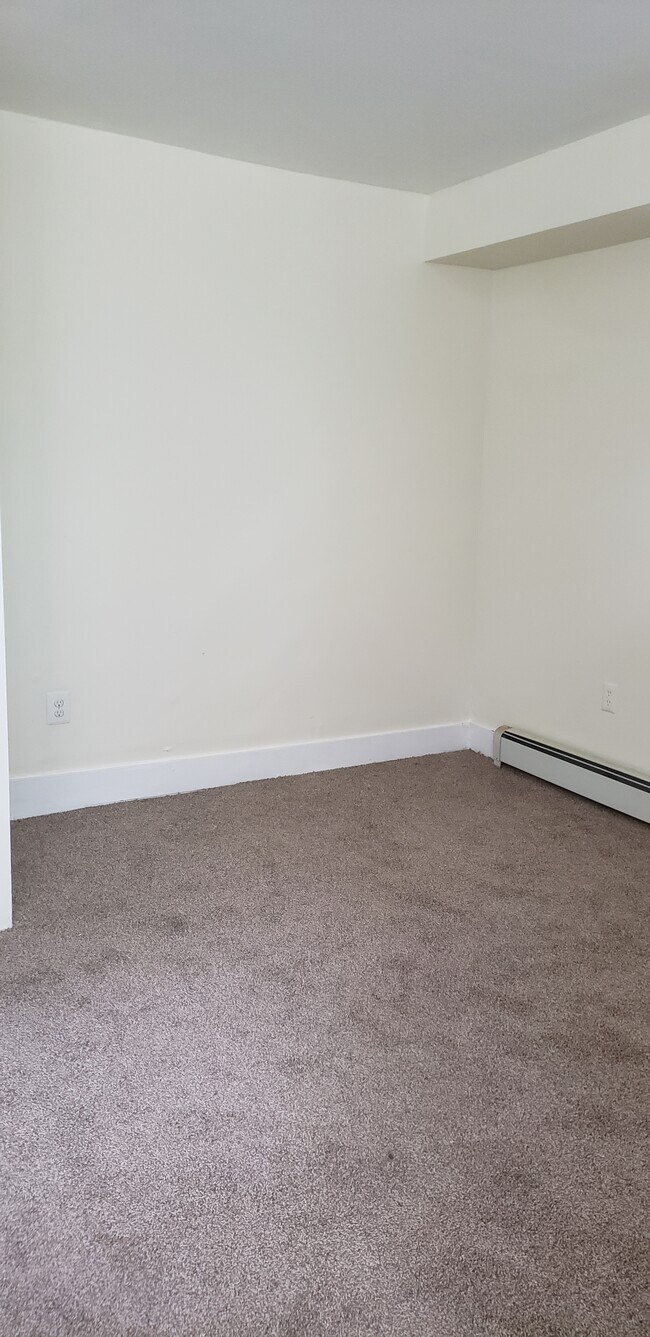 First Bedroom - 124 Hillyer St