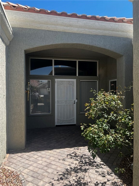 Foto del edificio - 9661 Blue Bell Dr