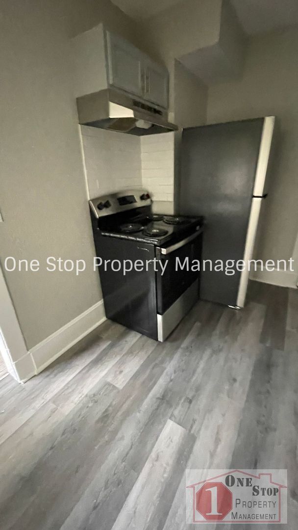 Foto del edificio - 4 Bedroom 2 bathroom in Kansas City!