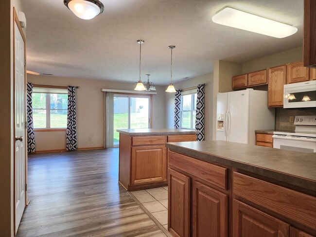 Building Photo - 3512 McLaughlin Dr