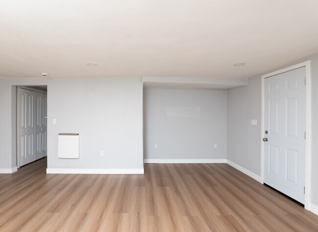 Foto del edificio - 5286 Odell St