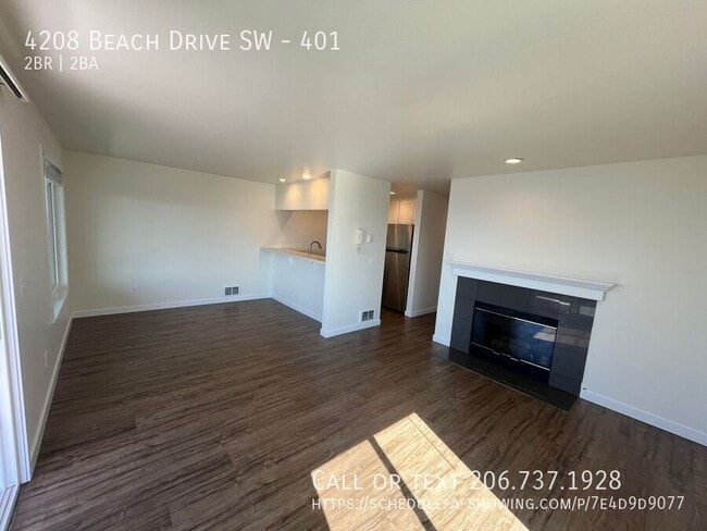 Building Photo - 4208 Beach Dr SW