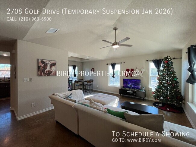 Building Photo - 2708 Golf Dr