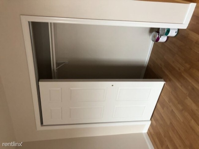 Building Photo - 1 br, 1 bath Apartment - 7102 Boulevard East