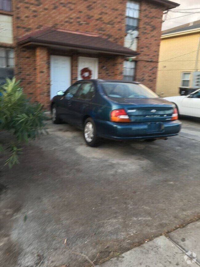 Apartments For Rent in Violet LA with Wheelchair Access 2 Rentals