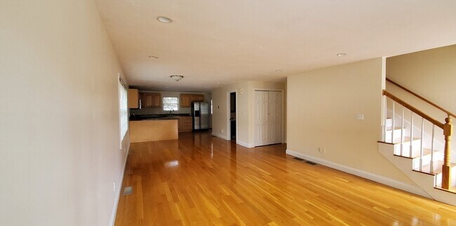 Foto del edificio - 11 Highland View Ave
