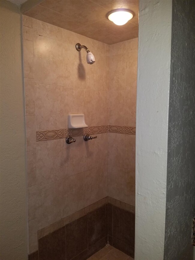 Foto del edificio - 2731 N Blair Stone Rd