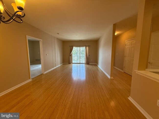 Building Photo - 224 Breeders Cup Dr