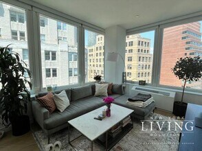 Building Photo - 180 Water St