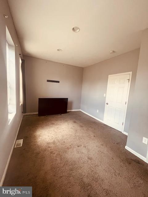 Building Photo - 5017 Denmore Ave