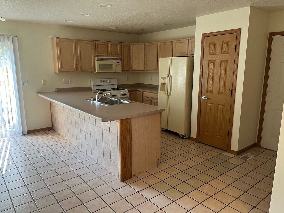Foto principal - 2619 15th St S