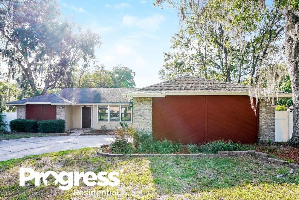 Primary Photo - 6173 Island Forest Dr