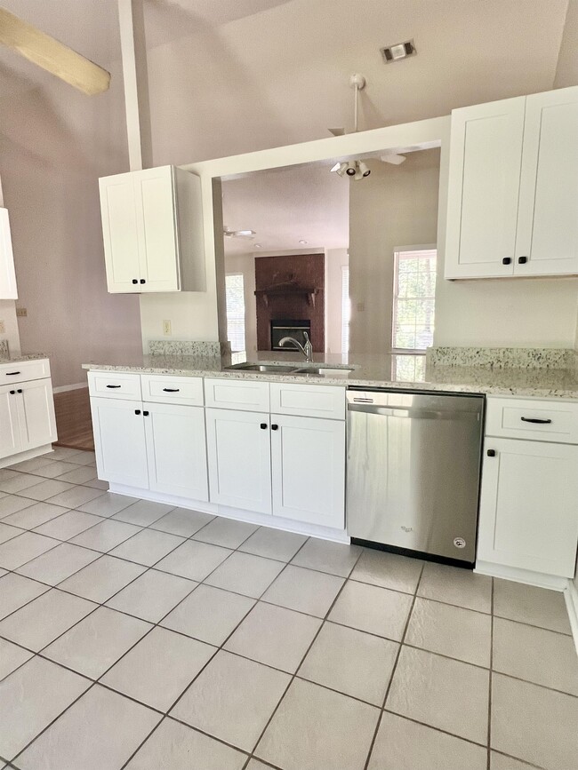 Building Photo - 1163 Green Hill Trce