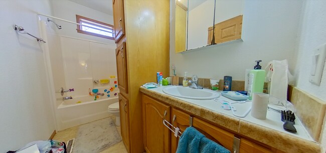 Foto del edificio - 3D Tour Available - Washer-Dryer Included ...