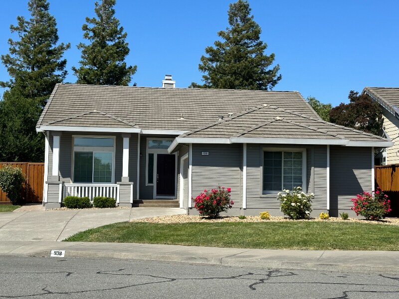 Foto principal - 938 Kensington Pl