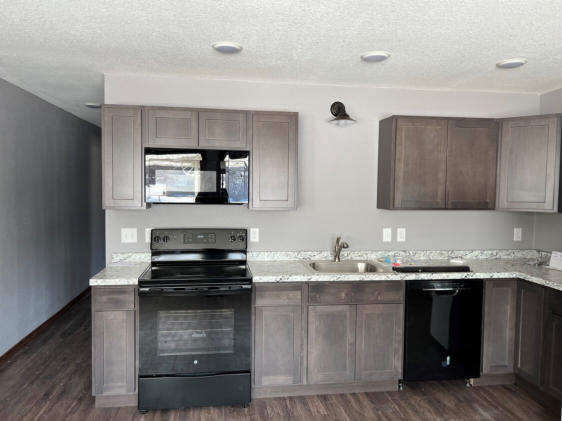 Foto principal - 112 Parkway Ave