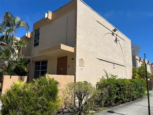 Foto del edificio - 6133 SW 69th St
