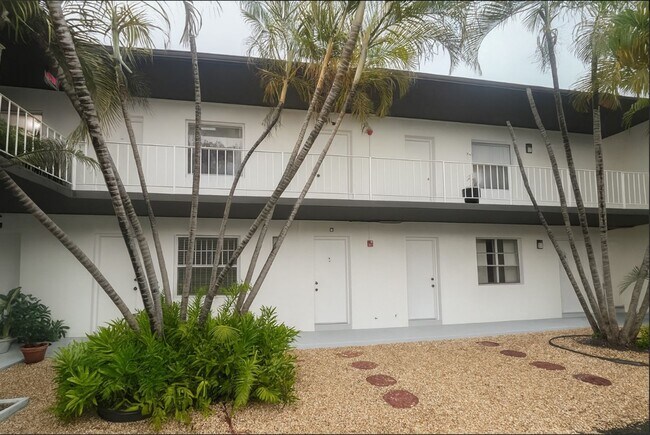 Foto del interior - 3162-3170 SW 16th St
