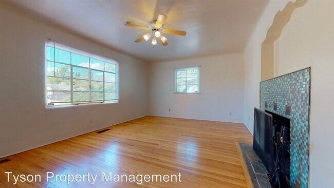 Building Photo - 2 br, 1 bath House - 418 Morningside SE