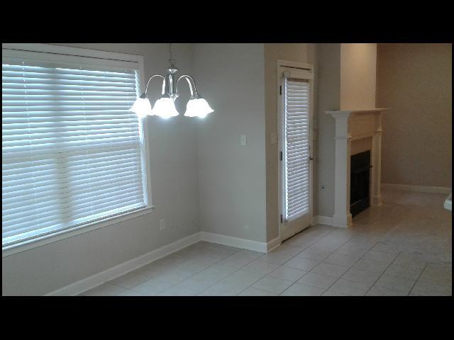 Building Photo - 31 Congressional Dr